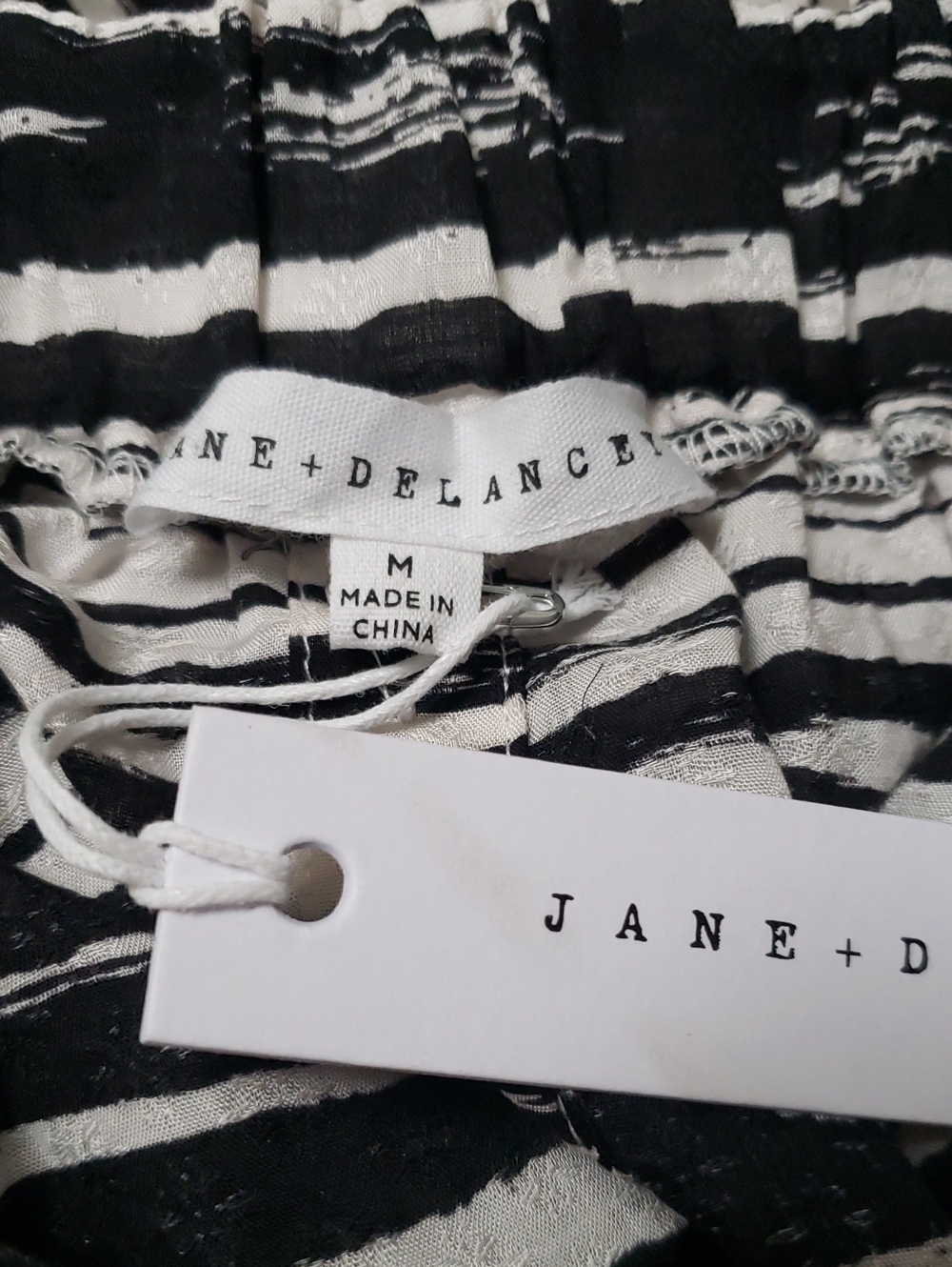 Jane + Delancey Striped Black & Ivory Print Sleeveless Tank Top, Medium - Picture 6 of 8